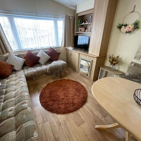 Sandlemere - 6 Berth, 3 Bedroom Caravan Tunstall  外观 照片